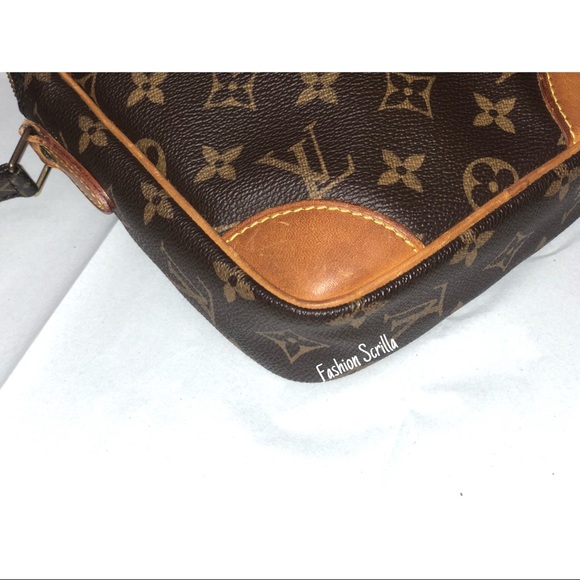 Louis Vuitton Vintage Danube Monogram Crossbody Shoulder Bag - Picture 8 of 13